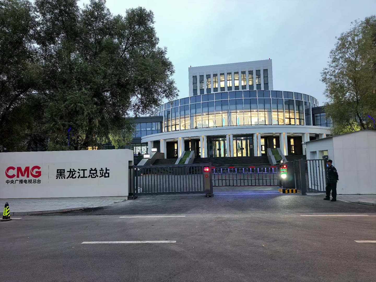 Polyurethane curtain wall (2)